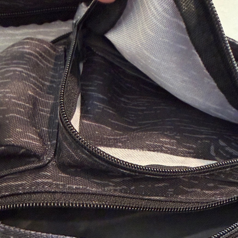 Kavu Dark Patterned Sling Bag - Picture 5 of 7